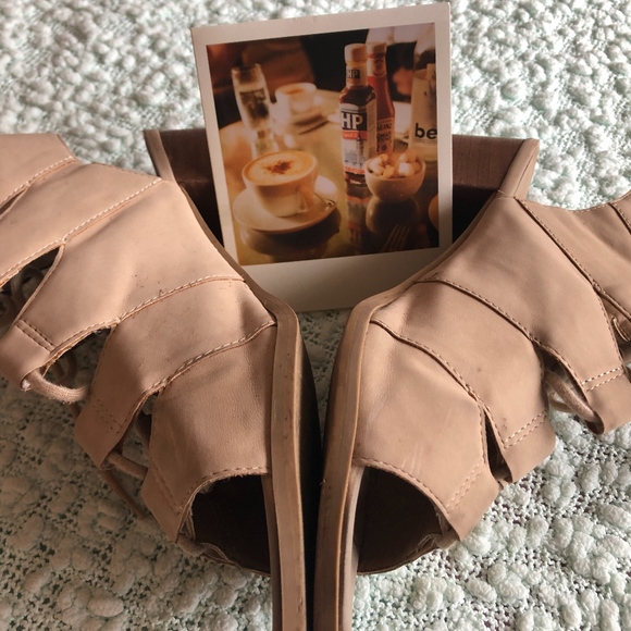 Tan Strap on Lace Platform - Picture 6 of 8